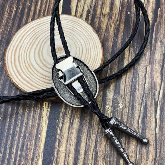 New Falcon leather bolo tie - Picture 2 of 2